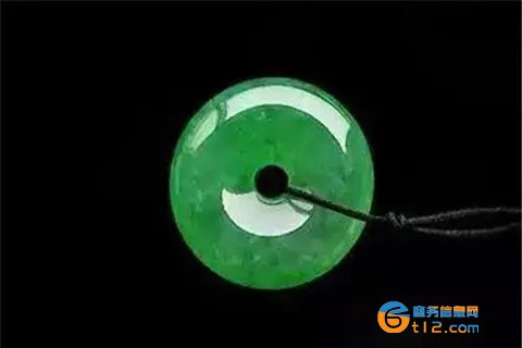 帝王綠翡翠多少錢(qián)一克