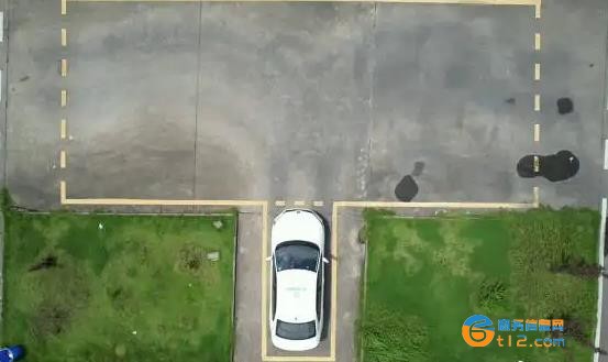倒車入庫